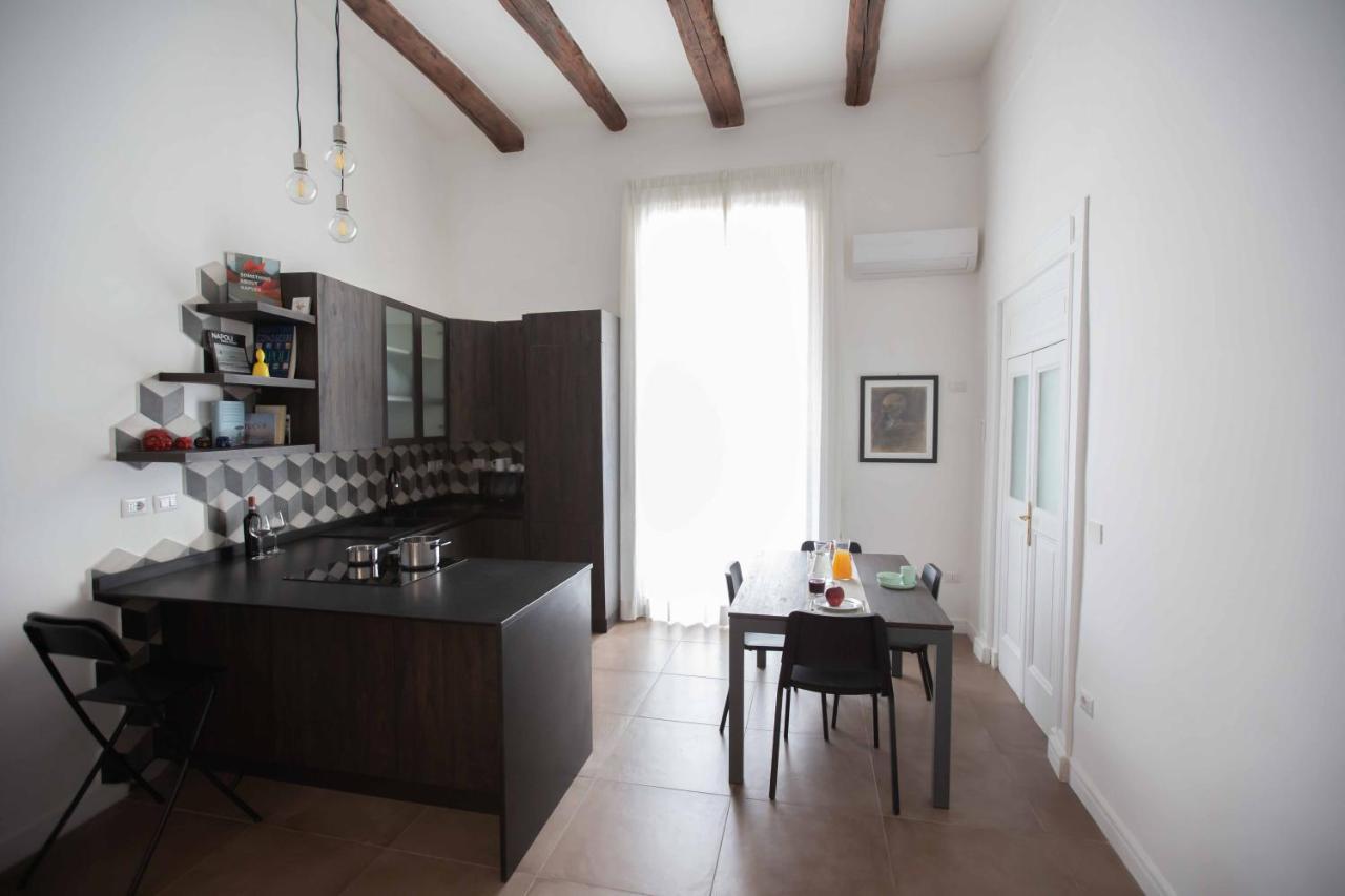 Domus Delia Luxury Apartment Napoli Eksteriør bilde
