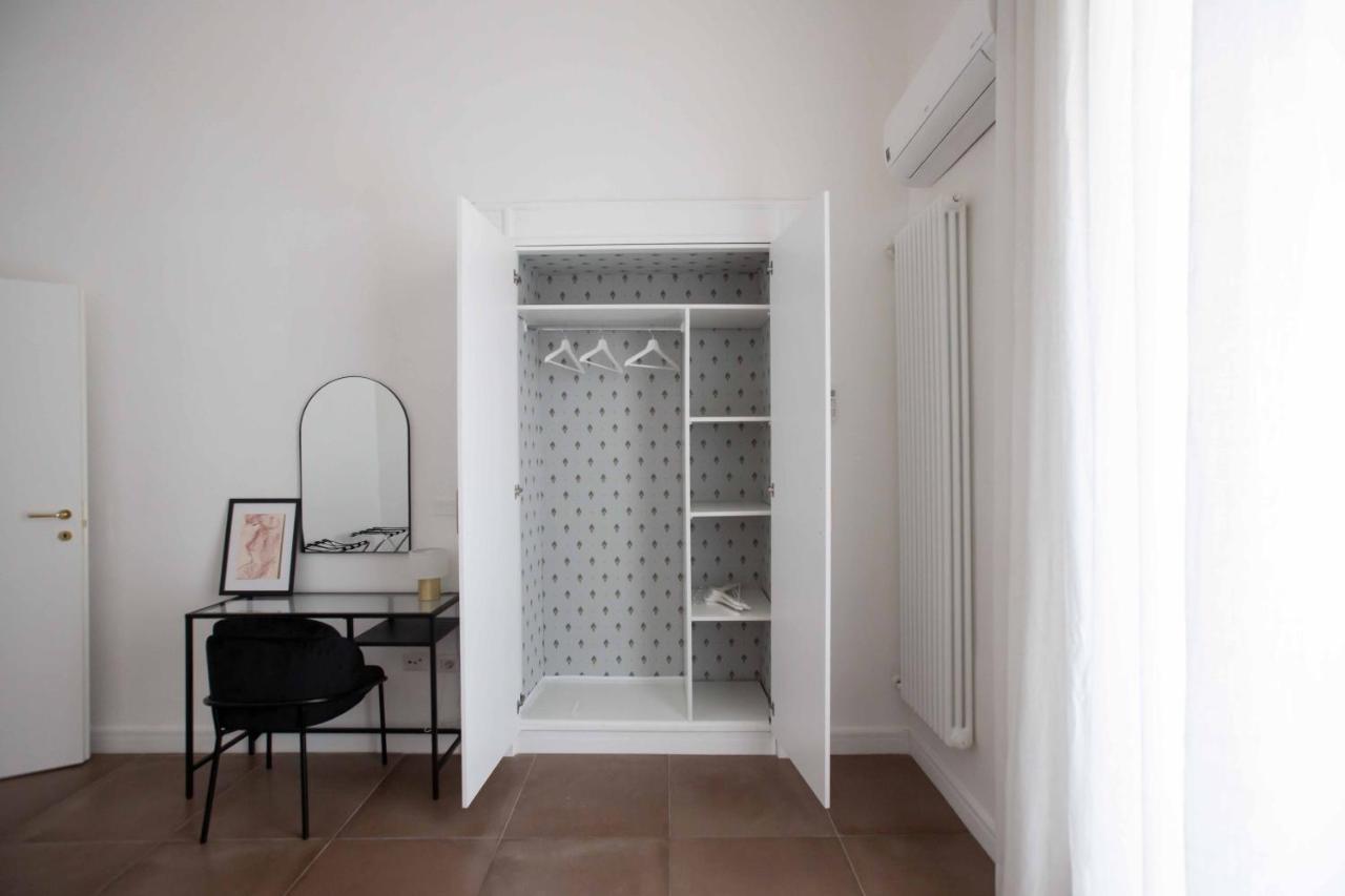 Domus Delia Luxury Apartment Napoli Eksteriør bilde
