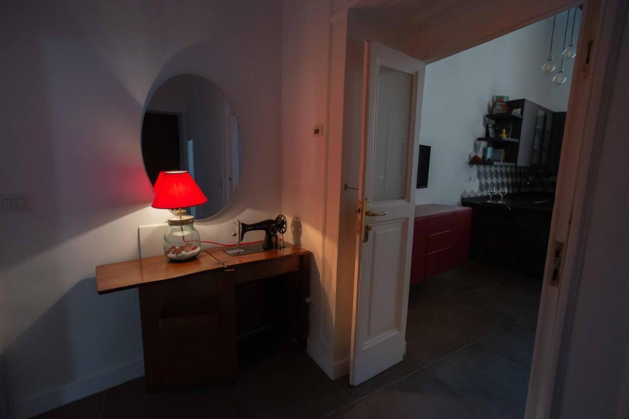 Domus Delia Luxury Apartment Napoli Eksteriør bilde